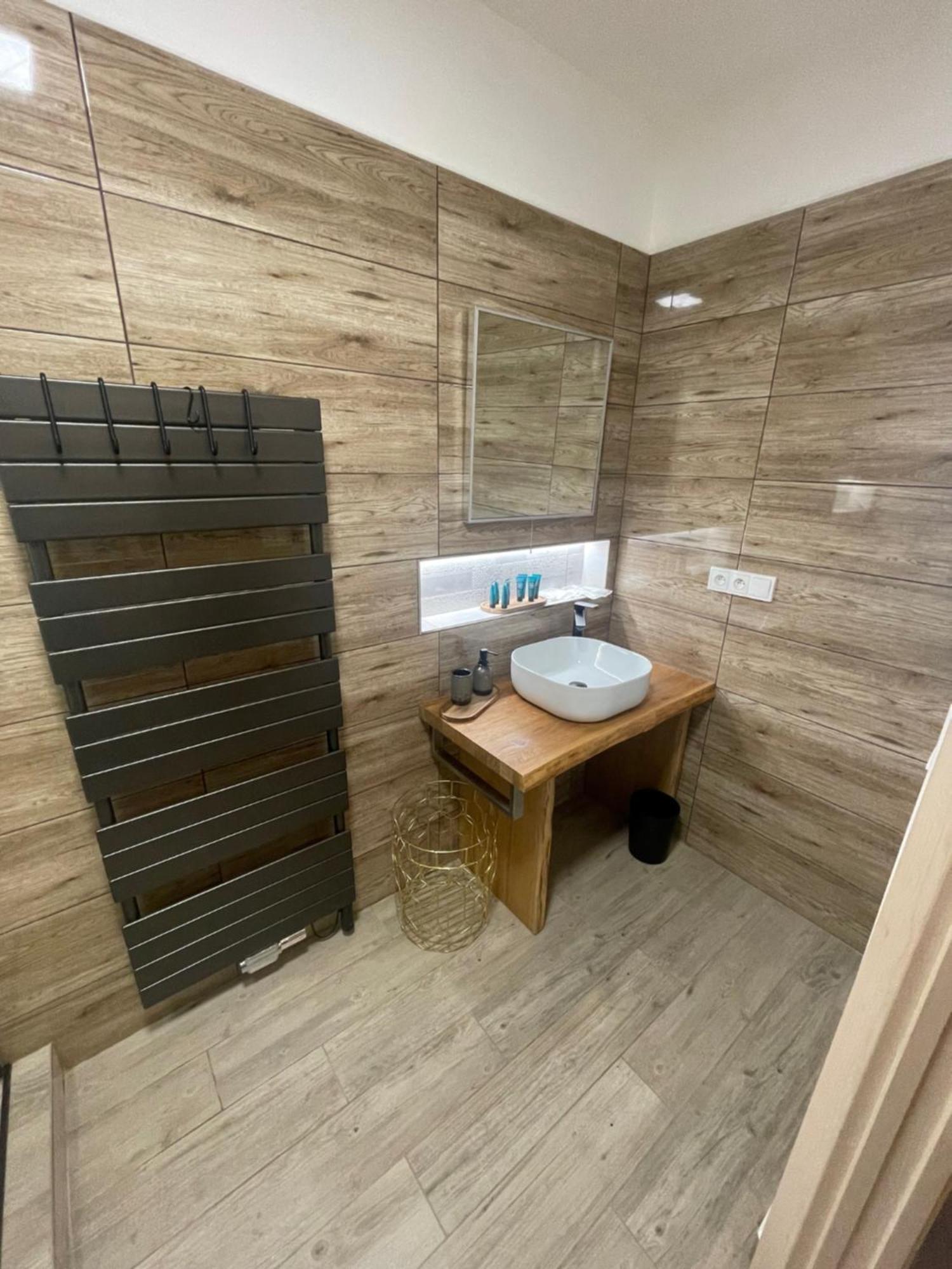 Apartman 184 - Високе Мито Екстер'єр фото